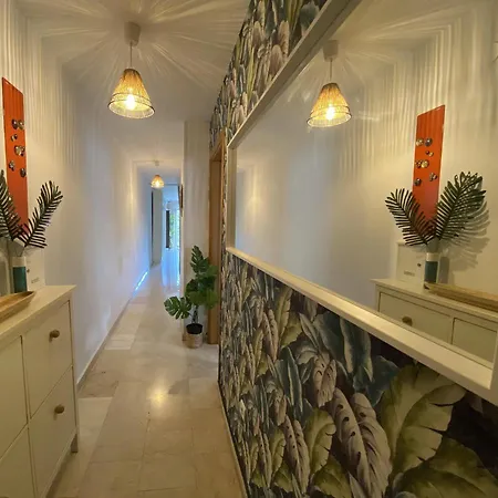 Homestay Lunaroom Center & Quiet Malaga