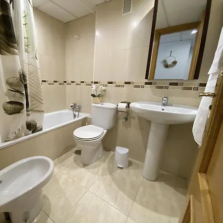 Homestay Lunaroom Center & Quiet Malaga