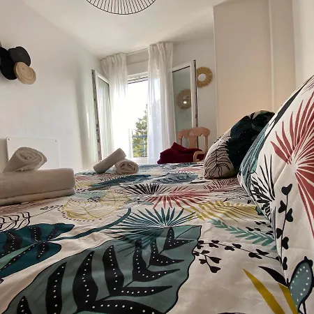 Lunaroom Center & Quiet Homestay szállás *